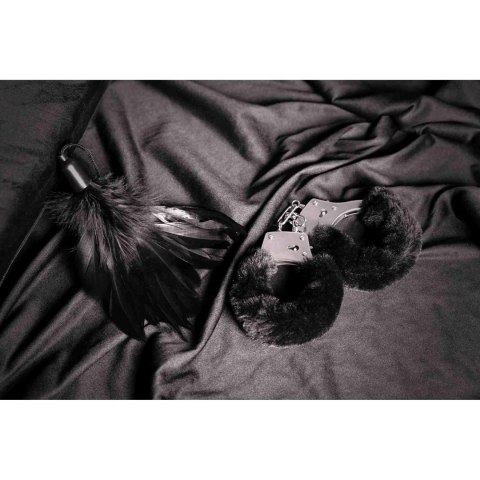 Furry Metal Hand Cuffs - Black Furry Metal Hand Cuffs - Black