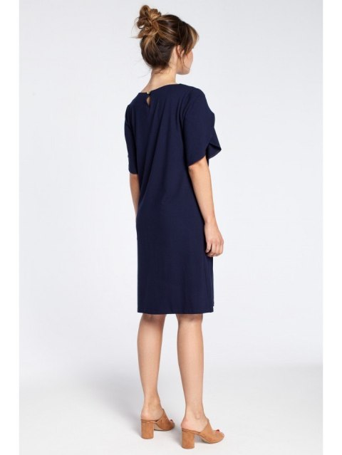 B035 Elegancka sukienka midi z falbankami B035 Elegancka sukienka midi z falbankami
