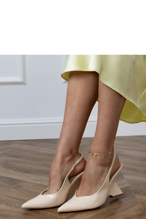 Czółenka Model Kokkes E30072 Beige - PRIMO PRIMO Czółenka Model Kokkes E30072 Beige - PRIMO PRIMO