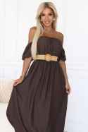 614-1 Sukienka maxi w stylu boho z odkrytymi ramionami i paskiem - CZEKOLADOWA
