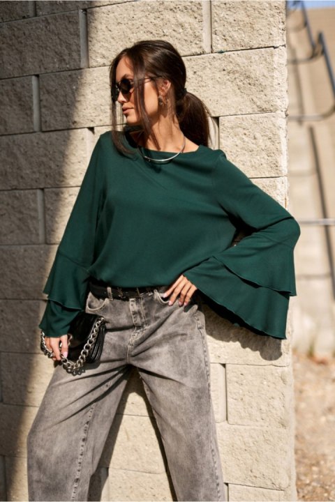 Bluzka Model Camila BUT BLU0218 Bottle Green - Roco Fashion Roco Fashion Bluzka Model Camila BUT BLU0218 Bottle Green - Roco Fashion Roco Fashion