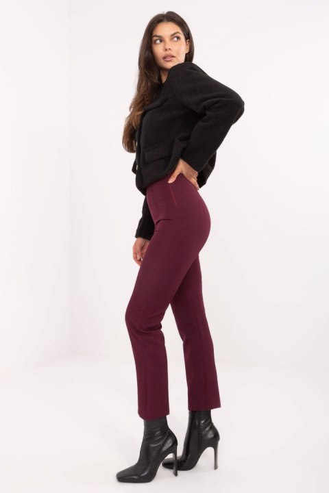Spodnie Damskie Model IT-SP-FL9069.00 Bordo - Rue Paris Rue Paris Spodnie Damskie Model IT-SP-FL9069.00 Bordo - Rue Paris Rue Paris