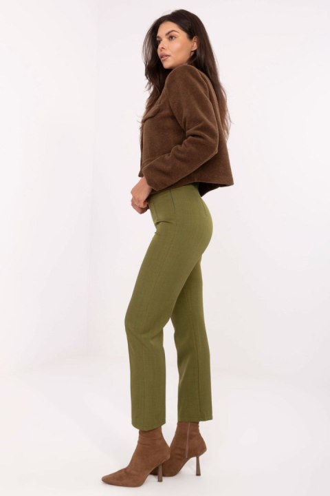 Spodnie Damskie Model IT-SP-FL9069.00 Oliwka - Rue Paris Rue Paris Spodnie Damskie Model IT-SP-FL9069.00 Oliwka - Rue Paris Rue Paris