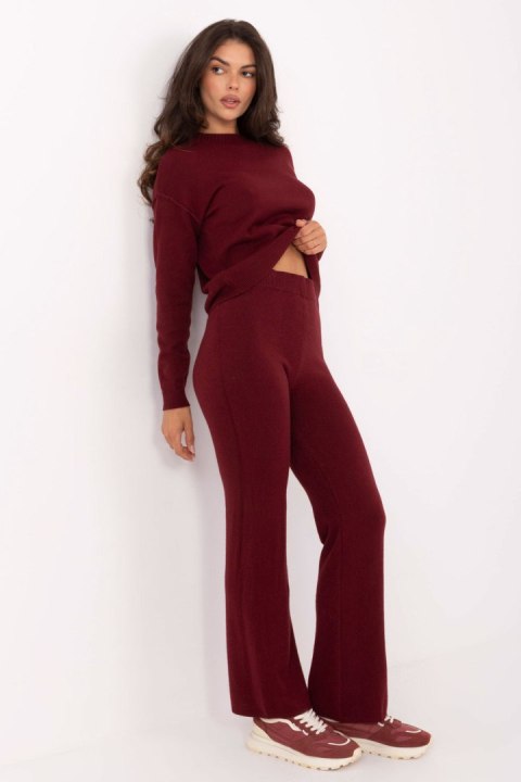 Spodnie Komplet Model IT-KMPL-98692.57 Bordo - Italy Moda Italy Moda Spodnie Komplet Model IT-KMPL-98692.57 Bordo - Italy Moda Italy Moda
