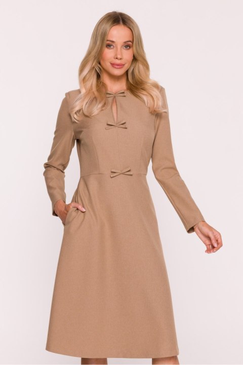 Sukienka Model S413 Beige - Stylove Stylove Sukienka Model S413 Beige - Stylove Stylove