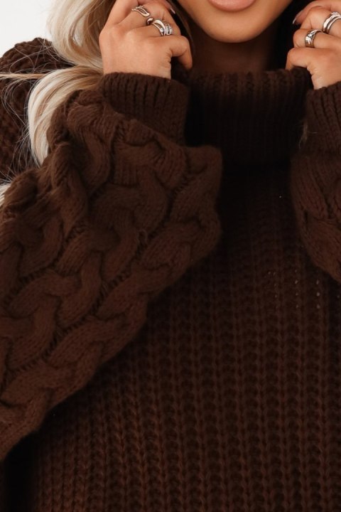 650-1 Ciepły i mięsisty golf oversize z szerokimi rękawami - czekoladowy