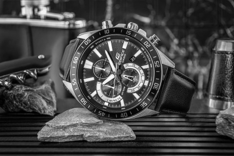 Zegarek Męski CASIO EDIFICE EFV-620L-1AVUEF + BOX Zegarek Męski CASIO EDIFICE EFV-620L-1AVUEF + BOX