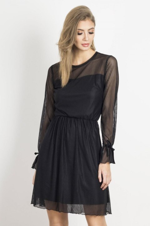 Sukienka Model Swing Black - IVON IVON Sukienka Model Swing Black - IVON IVON