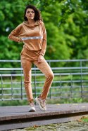 Spodnie Damskie Model A372 Beige Welur - awama Awama Spodnie Damskie Model A372 Beige Welur - awama Awama