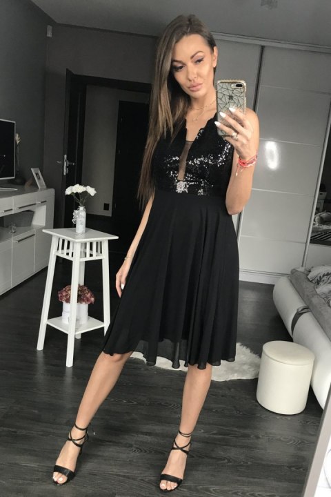Sukienka Model 17806 Black - YourNewStyle YourNewStyle Sukienka Model 17806 Black - YourNewStyle YourNewStyle