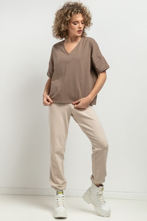 Bluzka Model T393/6 Cappuccino - Tessita Tessita Bluzka Model T393/6 Cappuccino - Tessita Tessita