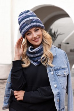 MUSCARI zimowa czapka damska w paski z cekinami kolor jeans - Kamea Kamea
