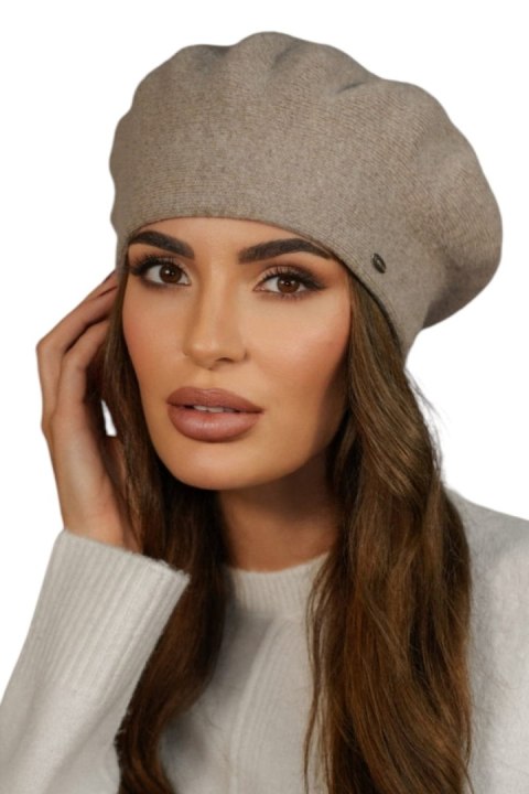 Zimowy Wełniany Beret Damski Kolor Ciemny Beżowy Kamea-Kiang - Kamea Kamea Zimowy Wełniany Beret Damski Kolor Ciemny Beżowy Kamea-Kiang - Kamea Kamea