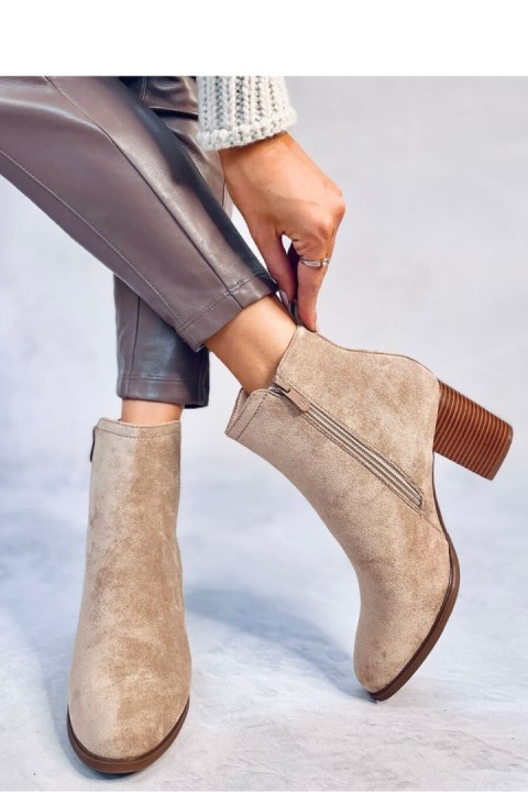 Botki klasyczne na obcasie ROSEY KHAKI - Inello Inello Botki klasyczne na obcasie ROSEY KHAKI - Inello Inello