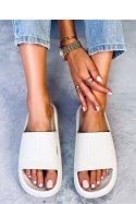 Sandał Klapki poduszkowe YANG WHITE - Inello Hurtownia odzieży on-line, moda damska, bielizna i obuwie dla kobiet - Matterhorn.p Inello Sandał Klapki poduszkowe YANG WHITE - Inello Hurtownia odzieży on-line, moda damska, bielizna i obuwie dla kobiet - Matterhorn.p Inello