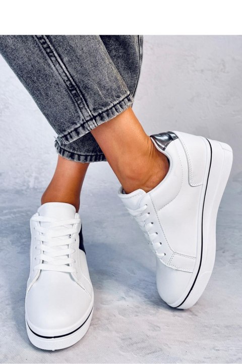 Sneakersy na koturnie TOBEY BLACK - Inello Inello Sneakersy na koturnie TOBEY BLACK - Inello Inello