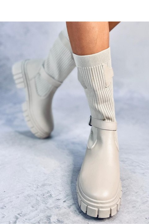 Oficerki z elastyczną cholewką RHEA BEIGE - Inello Inello Oficerki z elastyczną cholewką RHEA BEIGE - Inello Inello