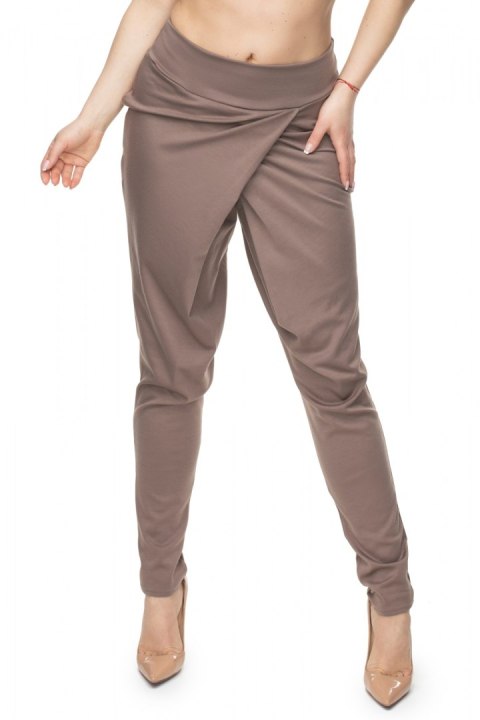 Spodnie Damskie Model 0106 Cappuccino - PeeKaBoo PeeKaBoo Spodnie Damskie Model 0106 Cappuccino - PeeKaBoo PeeKaBoo