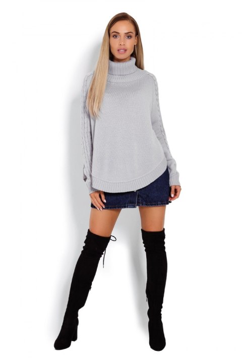 Sweter Ponczo Model 70009 Grey - PeeKaBoo PeeKaBoo Sweter Ponczo Model 70009 Grey - PeeKaBoo PeeKaBoo
