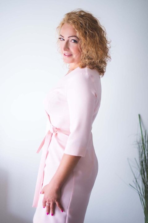 Sukienka Model Kalines Powder Pink - Jersa Jersa Sukienka Model Kalines Powder Pink - Jersa Jersa