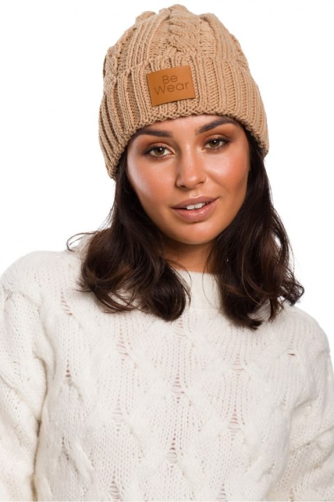 Czapka Damska Model BK043 Carmel - BE Knit BE Knit Czapka Damska Model BK043 Carmel - BE Knit BE Knit