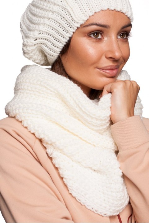 Komin Model BK061 Ecru - BE Knit BE Knit Komin Model BK061 Ecru - BE Knit BE Knit