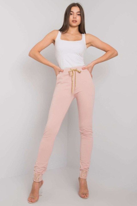 Spodnie Dresowe Model RV-DR-5980.12 Light Pink - Relevance Hurtownia odzieży on-line, moda damska, bielizna i obuwie dla kobiet Relevance Spodnie Dresowe Model RV-DR-5980.12 Light Pink - Relevance Hurtownia odzieży on-line, moda damska, bielizna i obuwie dla kobiet Relevance
