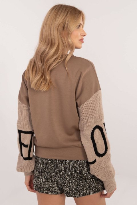 Bluza Damska Model MI-BL-M5975.26P Dark Beige - Italy Moda Italy Moda Bluza Damska Model MI-BL-M5975.26P Dark Beige - Italy Moda Italy Moda