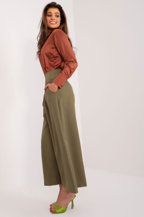 Spodnie Damskie Model DHJ-SP-7723.09 Khaki - Italy Moda Italy Moda Spodnie Damskie Model DHJ-SP-7723.09 Khaki - Italy Moda Italy Moda