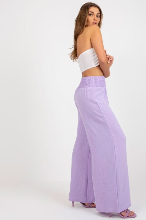 Spodnie Damskie Model DHJ-SP-8390.70 Light Violet - Italy Moda Italy Moda Spodnie Damskie Model DHJ-SP-8390.70 Light Violet - Italy Moda Italy Moda