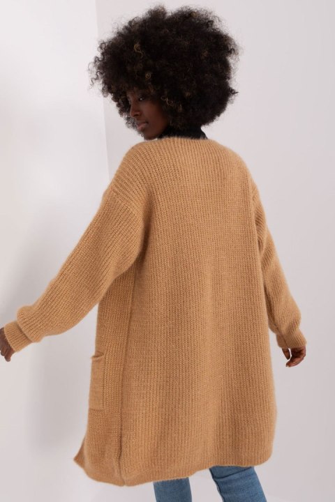 Sweter Kardigan Model DHJ-SW-1009.09P Camel - Italy Moda Italy Moda Sweter Kardigan Model DHJ-SW-1009.09P Camel - Italy Moda Italy Moda