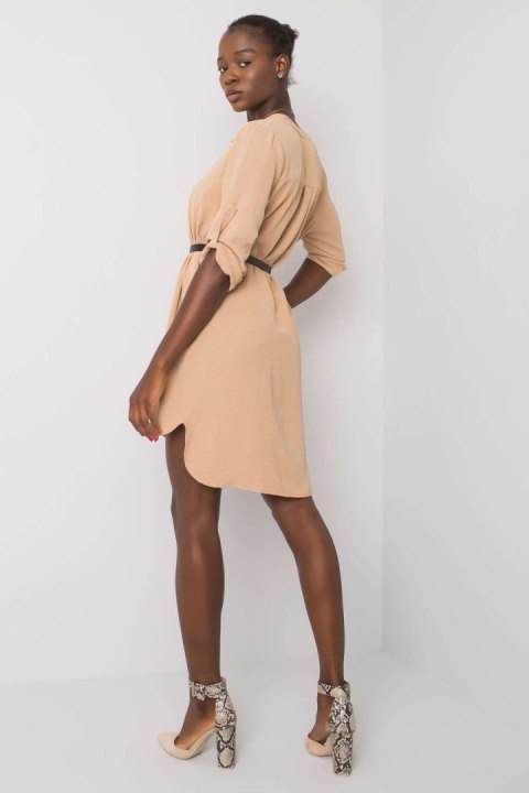 Sukienka Model DHJ-SK-5766.18X Camel - Italy Moda Italy Moda Sukienka Model DHJ-SK-5766.18X Camel - Italy Moda Italy Moda