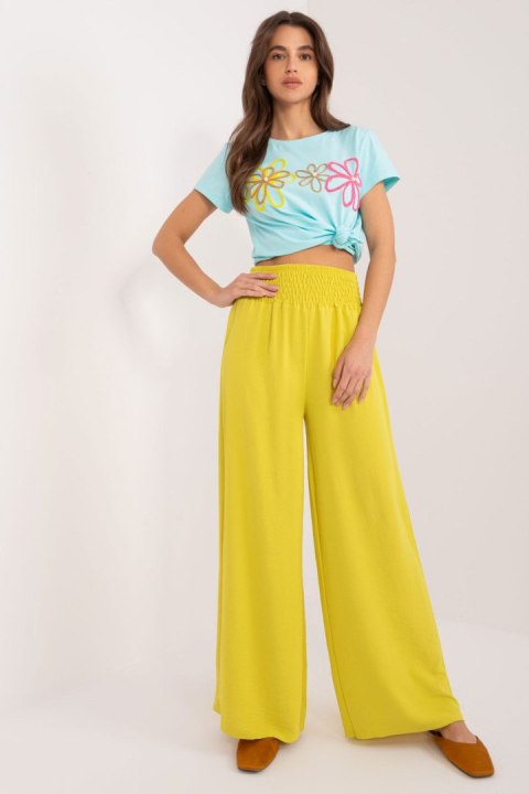 Spodnie Damskie Model DHJ-SP-8390.70 Dark Yellow - Italy Moda Italy Moda Spodnie Damskie Model DHJ-SP-8390.70 Dark Yellow - Italy Moda Italy Moda
