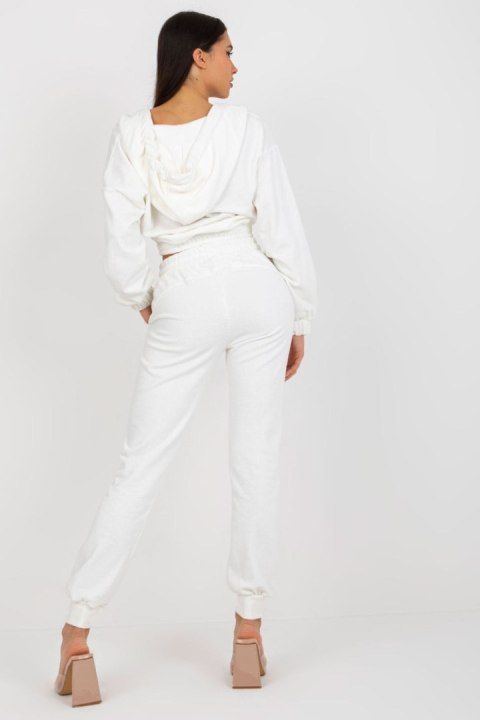 Spodnie Komplet Model EM-KMPL-747.06P Ecru - Ex Moda Ex Moda Spodnie Komplet Model EM-KMPL-747.06P Ecru - Ex Moda Ex Moda