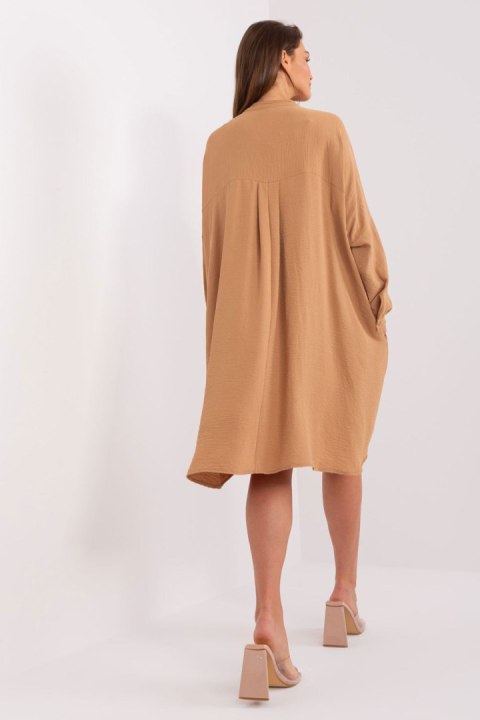 Sukienka Model DHJ-SK-15506A.94P Camel - Italy Moda Italy Moda Sukienka Model DHJ-SK-15506A.94P Camel - Italy Moda Italy Moda