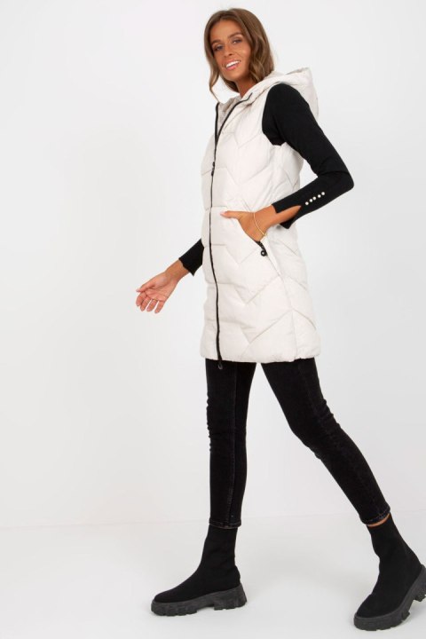 Kamizelka Model NM-KZ-P22-6618.92P Light Beige - NM NM Kamizelka Model NM-KZ-P22-6618.92P Light Beige - NM NM