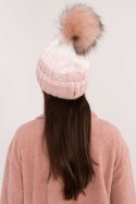 Czapka Model JK-CZ-52.31 Light Pink - Rue Paris Rue Paris Czapka Model JK-CZ-52.31 Light Pink - Rue Paris Rue Paris