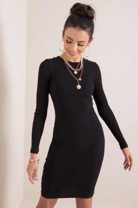 Sukienka Model RV-SK-5131.18P Black - Rue Paris Rue Paris Sukienka Model RV-SK-5131.18P Black - Rue Paris Rue Paris