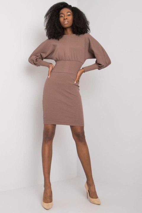 Sukienka Model RV-SK-6079.65 Brown - Rue Paris Rue Paris Sukienka Model RV-SK-6079.65 Brown - Rue Paris Rue Paris