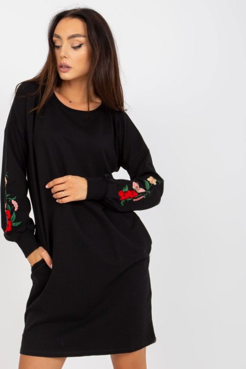 Sukienka Model RV-SK-8088.59 Black - Rue Paris Rue Paris Sukienka Model RV-SK-8088.59 Black - Rue Paris Rue Paris