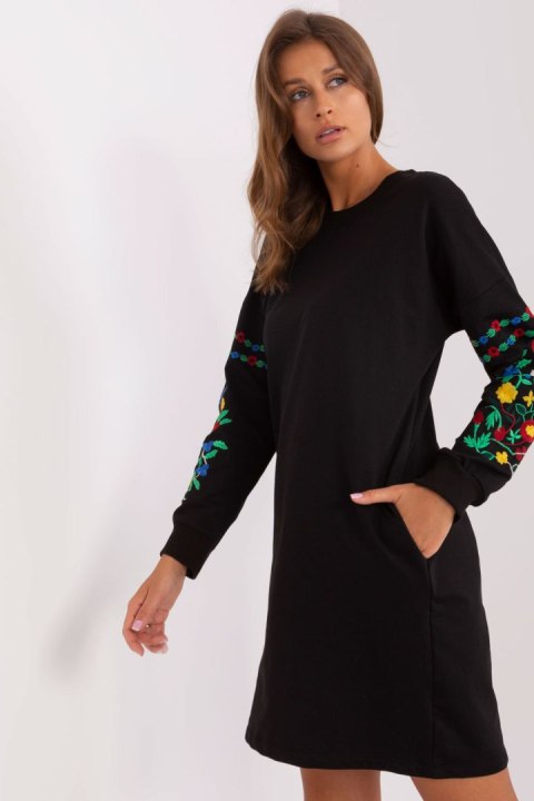 Sukienka Model RV-SK-8979.94P Black - Rue Paris Rue Paris Sukienka Model RV-SK-8979.94P Black - Rue Paris Rue Paris