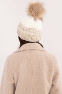 Czapka Model JK-CZ-52.31 Beige - Rue Paris Rue Paris Czapka Model JK-CZ-52.31 Beige - Rue Paris Rue Paris