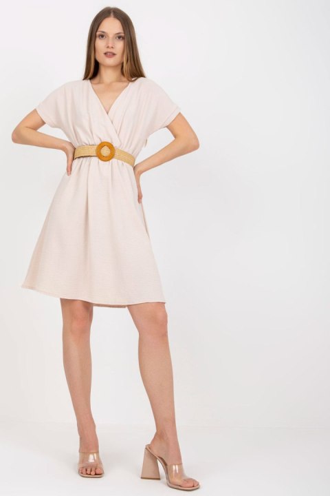 Sukienka Model CA-SK-6308.55 Light Beige - Rue Paris Rue Paris Sukienka Model CA-SK-6308.55 Light Beige - Rue Paris Rue Paris