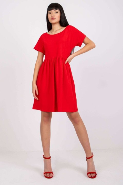 Sukienka Model RV-SK-5672.03P Red - Rue Paris Rue Paris Sukienka Model RV-SK-5672.03P Red - Rue Paris Rue Paris