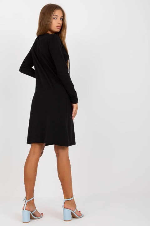 Sukienka Model RV-SK-8054.46P Black - Rue Paris Rue Paris Sukienka Model RV-SK-8054.46P Black - Rue Paris Rue Paris