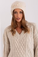 Czapka Model AT-CZ-2329.79 Beige - AT AT Czapka Model AT-CZ-2329.79 Beige - AT AT