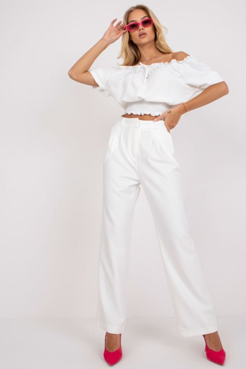 Spodnie Damskie Model TO-SP-18155.21P White - Rue Paris Rue Paris Spodnie Damskie Model TO-SP-18155.21P White - Rue Paris Rue Paris