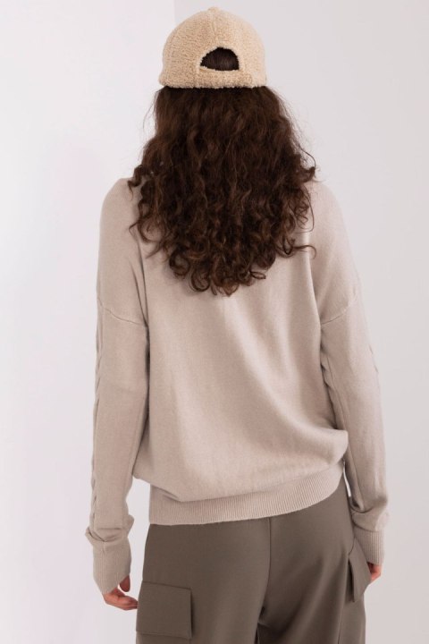 Sweter Damski Model AT-SW-2340.43 Beige - AT AT Sweter Damski Model AT-SW-2340.43 Beige - AT AT