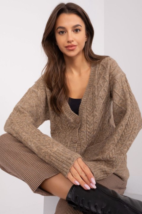 Sweter Damski Model AT-SW-2358.31 Dark Beige - AT AT Sweter Damski Model AT-SW-2358.31 Dark Beige - AT AT
