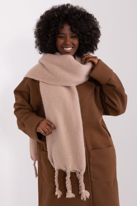 Szalik Model AT-SZ-2313502.20P Dark Beige - AT AT Szalik Model AT-SZ-2313502.20P Dark Beige - AT AT